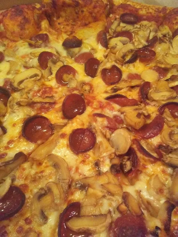 3 Topping Pizza Mushroom Cheese Pepperoni